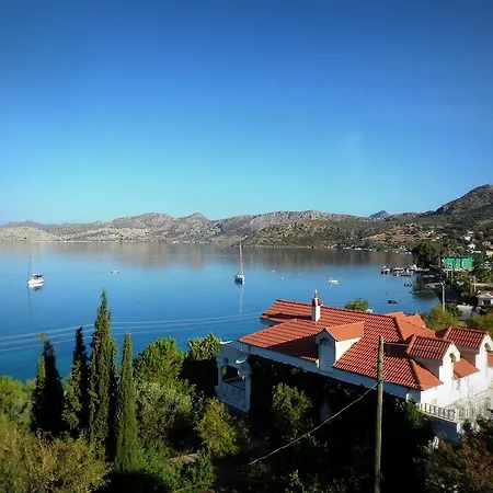 Konukevi Saranda Söğüt